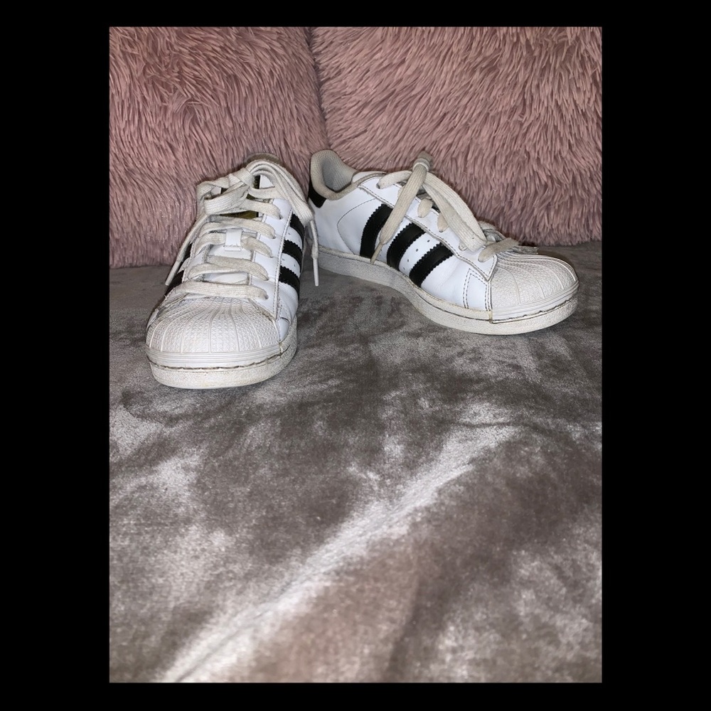 White Adidas Superstar foundation shoes